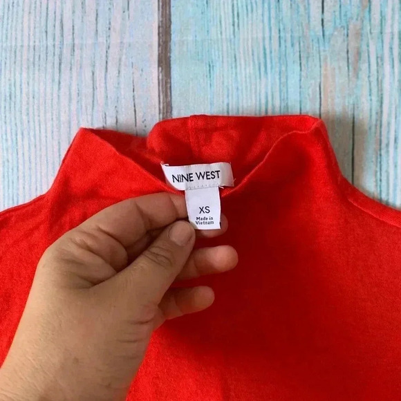 Nine west long sleeve turtle neck top - Picture 7 of 7